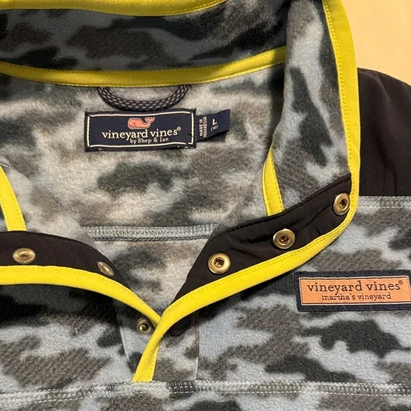 Kids Vineyard Vines Blue Camo Fleece with Yellow Accents - Picture 4 of 5